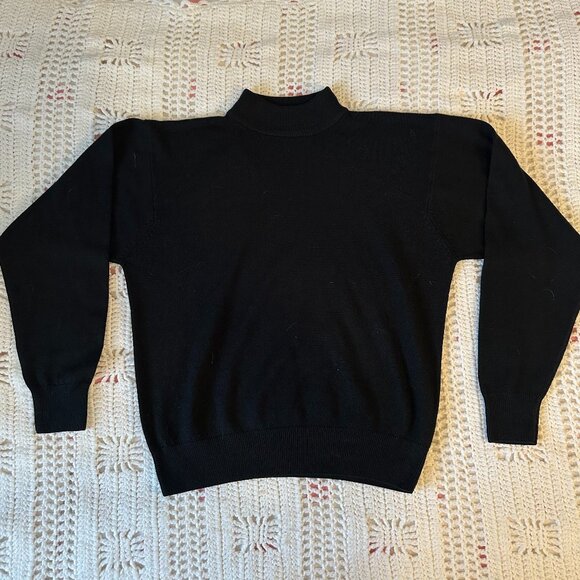 100% Acrylic Long Sleeve Lightweight Sweater - Picture 1 of 6
